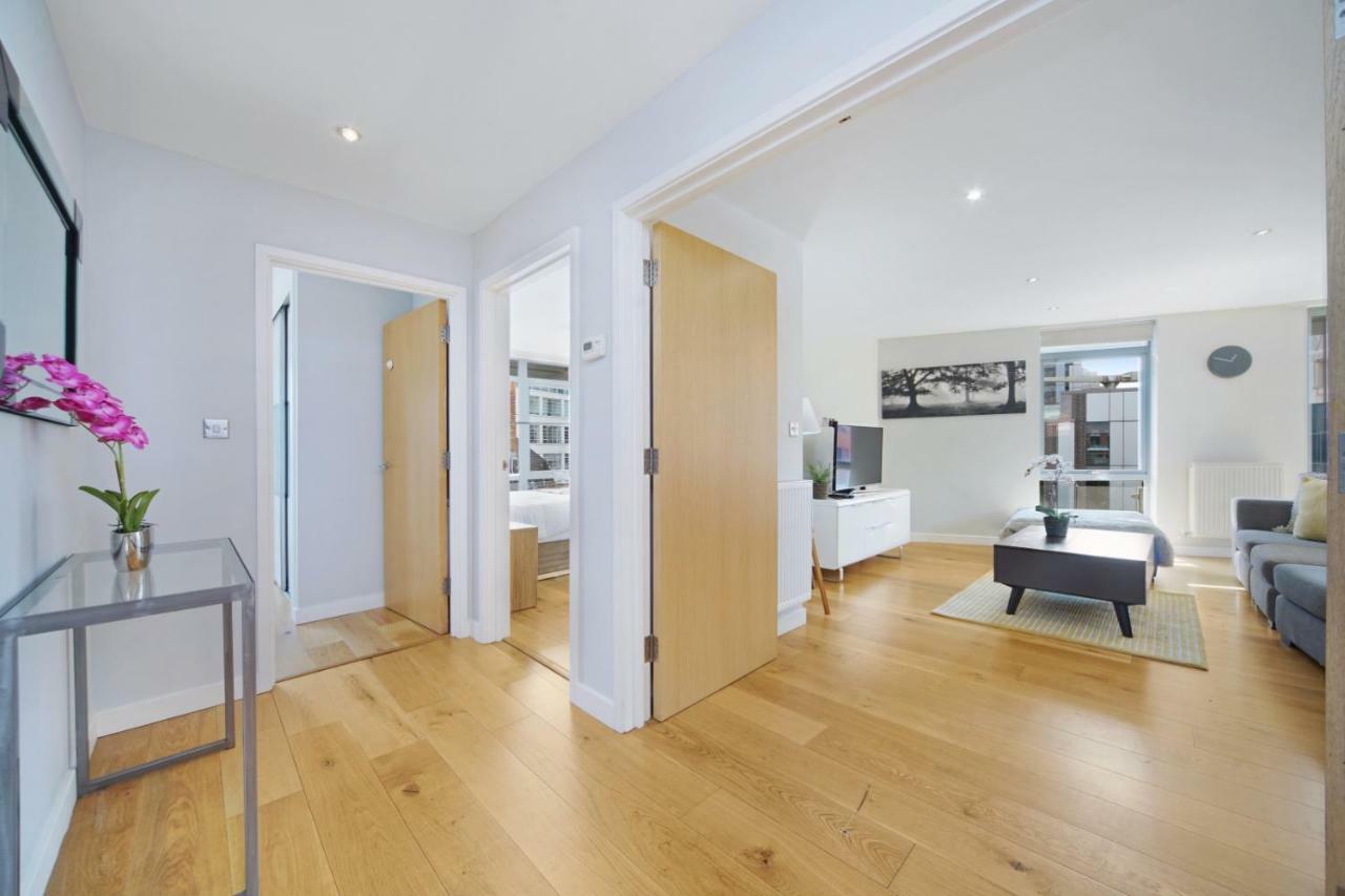 2 Bed Executive Penthouse Near Liverpool Street Free Wifi By City Stay Aparts ลอนดอน ภายนอก รูปภาพ